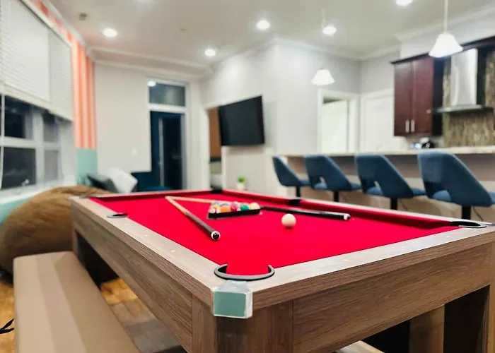 1 Garage Parking Pool Table Up To 1gb Wifi Speed Чикаго